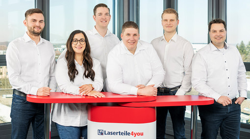 Gruppenfoto Laserteile4you Messeteam