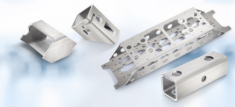 4 verschieden Rohrlaserbearbeitungen aus Vierkantrohren