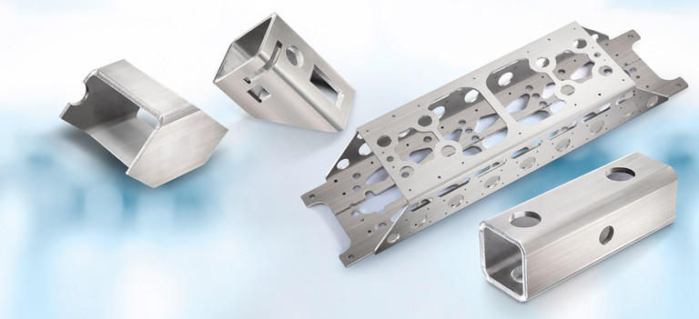 4 verschieden Rohrlaserbearbeitungen aus Vierkantrohren